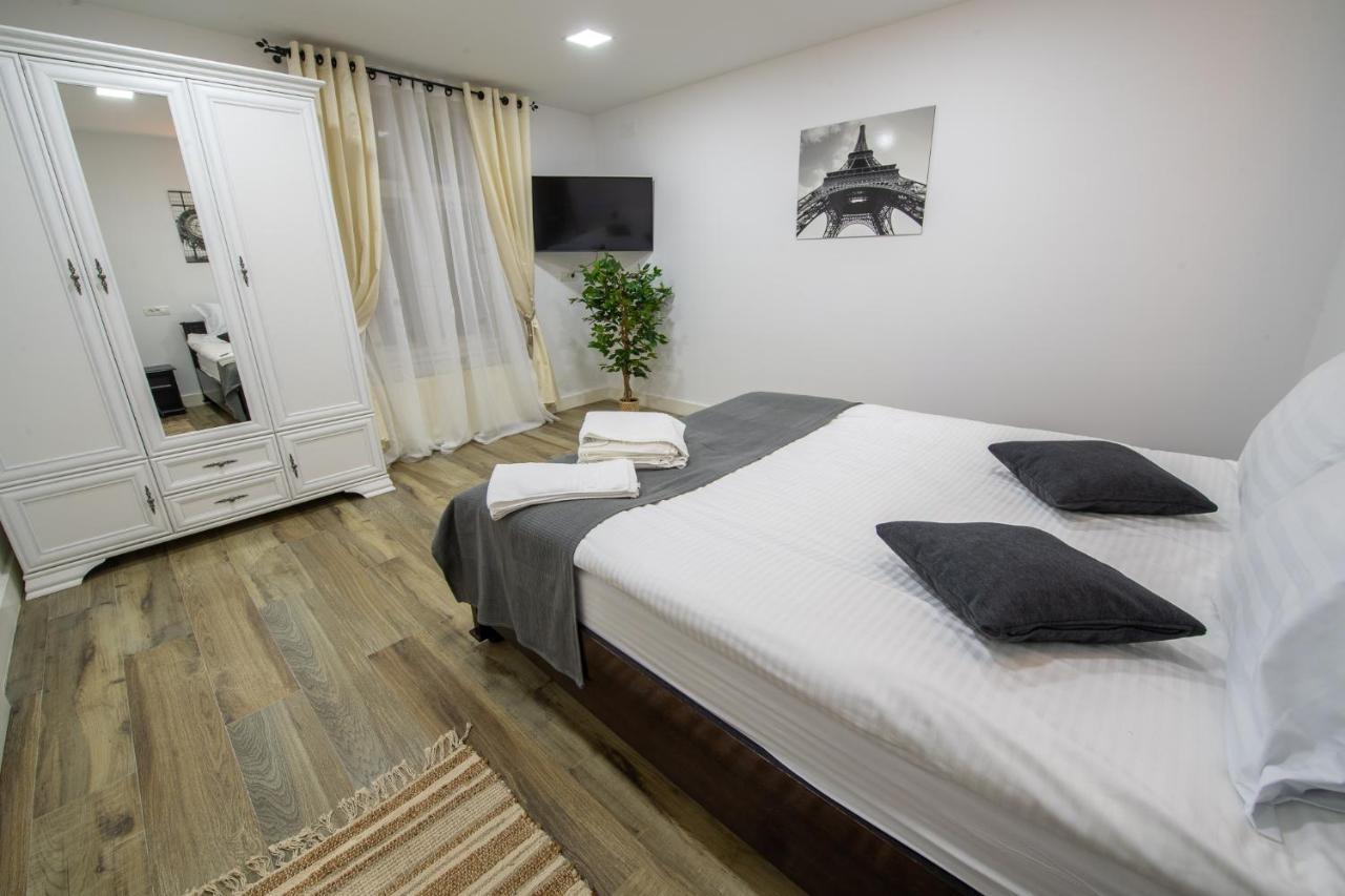 Old Town Apartment