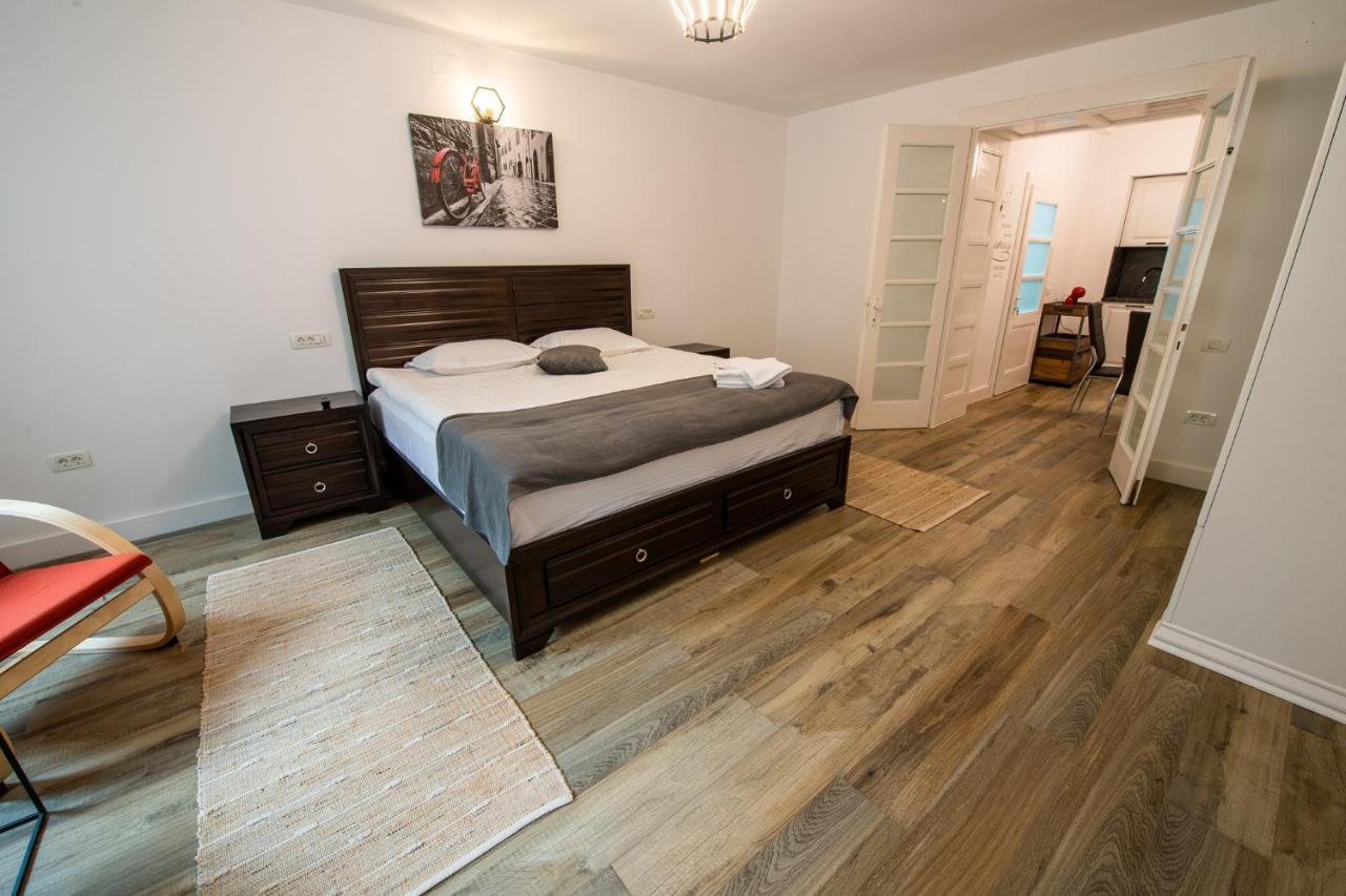 Old Town Apartment